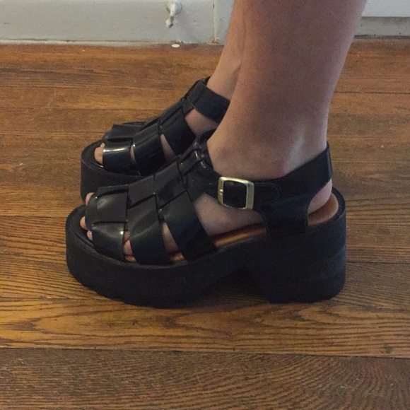 Sabrina Tach Fish Leather Chunky Platform Sandals - Picture 6 of 6